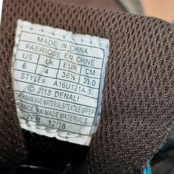 Denali Women's Utah Waterproof Suede and Leather Mid Top Hiking Boot Sz 6 EUC - Picture 5 of 8